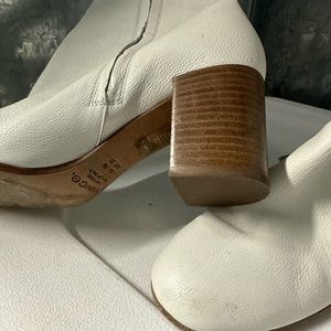 casual boots in good condition